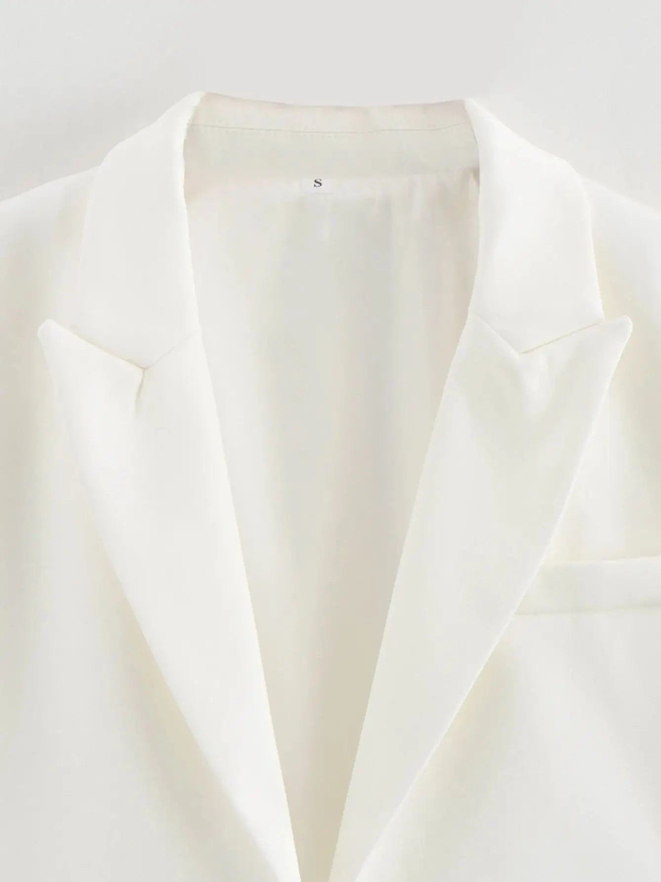 Cropped White Blazer – Modern Street Style Jacket