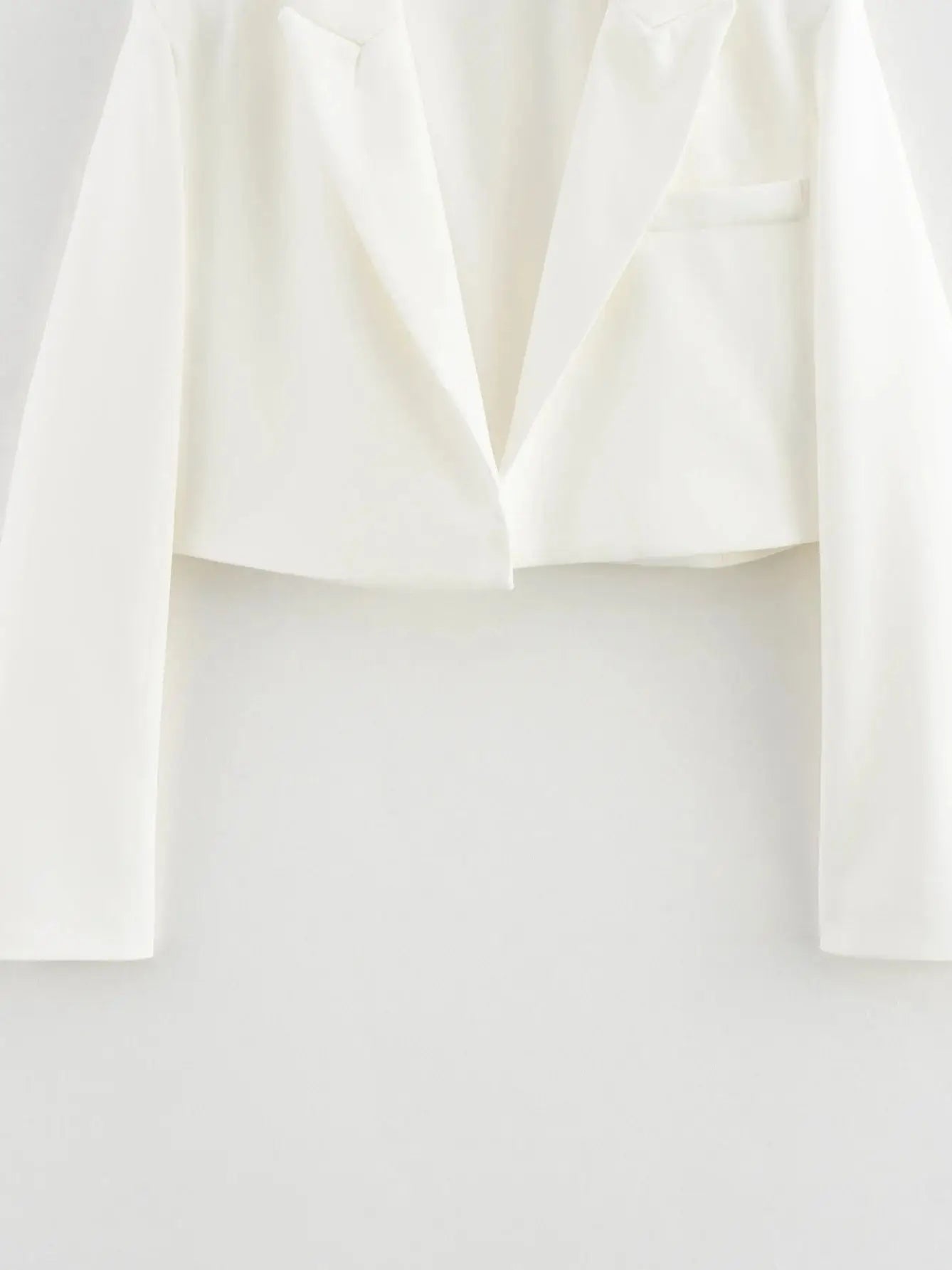 Cropped White Blazer – Modern Street Style Jacket