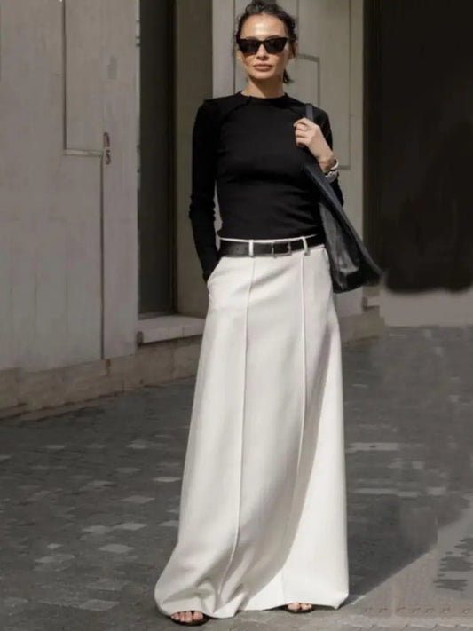 High-Waist Maxi Skirt – Elegant Flowy Black Skirt for Every Occasion
