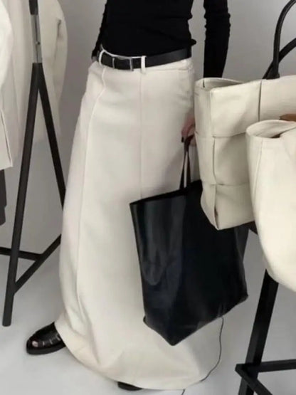 High-Waist Maxi Skirt – Elegant Flowy Black Skirt for Every Occasion